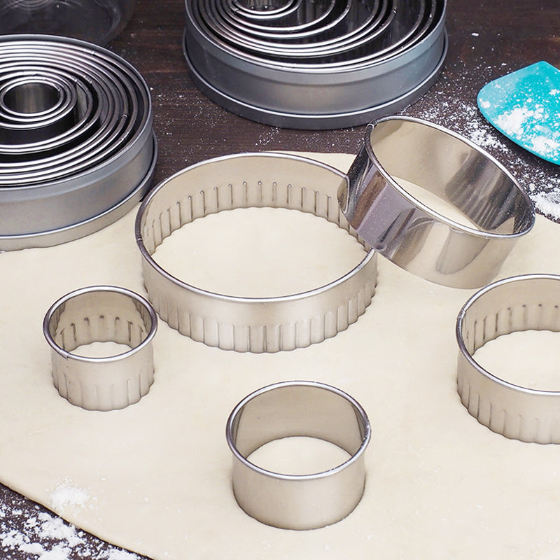 Round Mini Biscuit And Fruit Mold Set