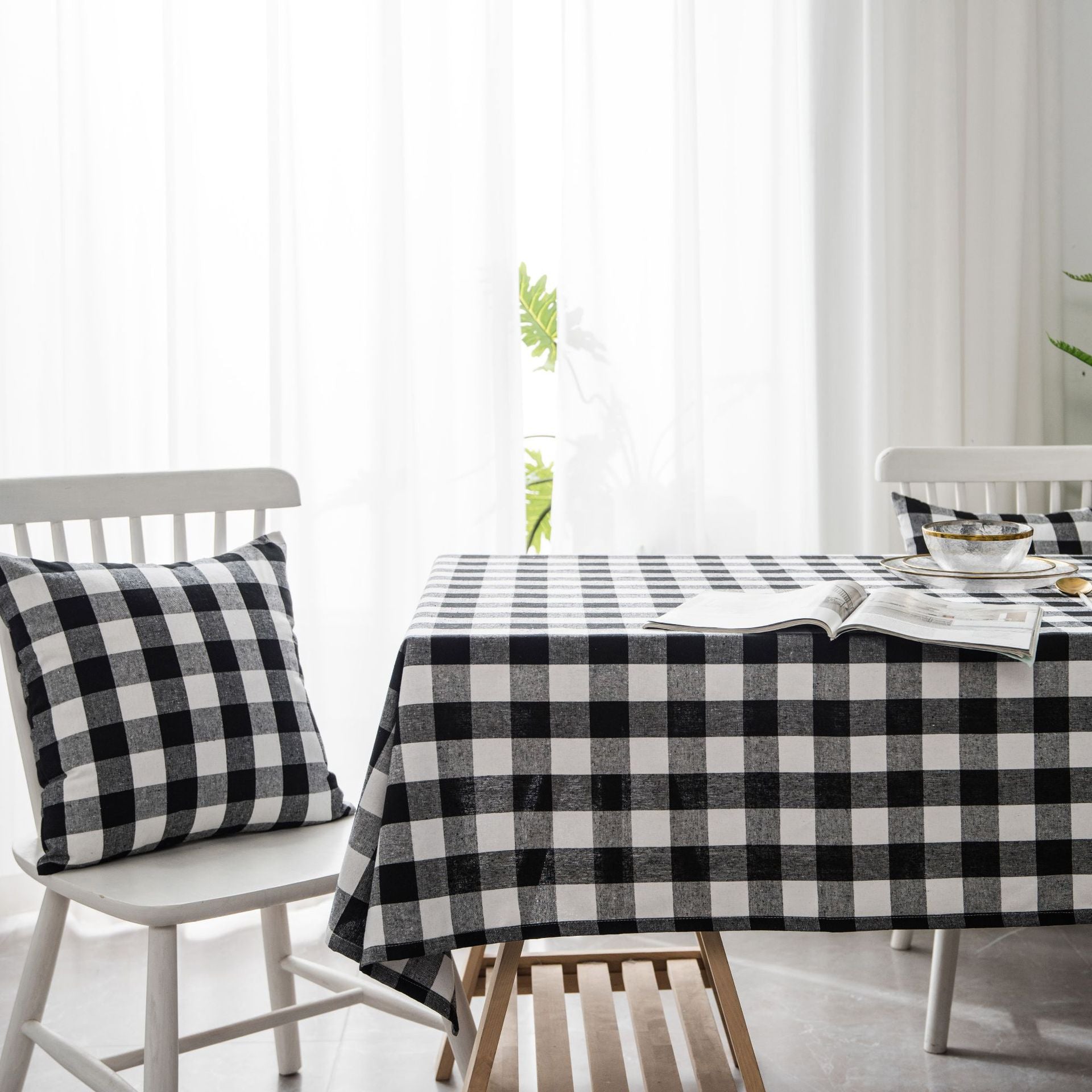Woven Black And White Plaid Tablecloth For Dining Tables