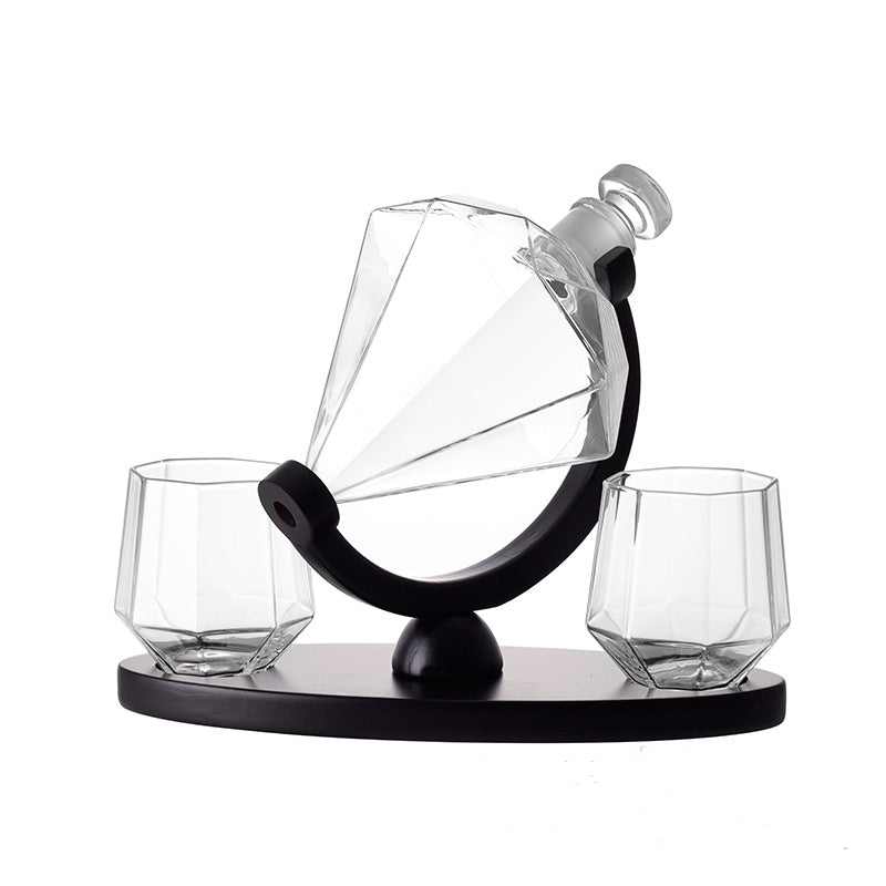 Diamond Design Borosilicate Glass Bottle Set With Glasses And Pourer
