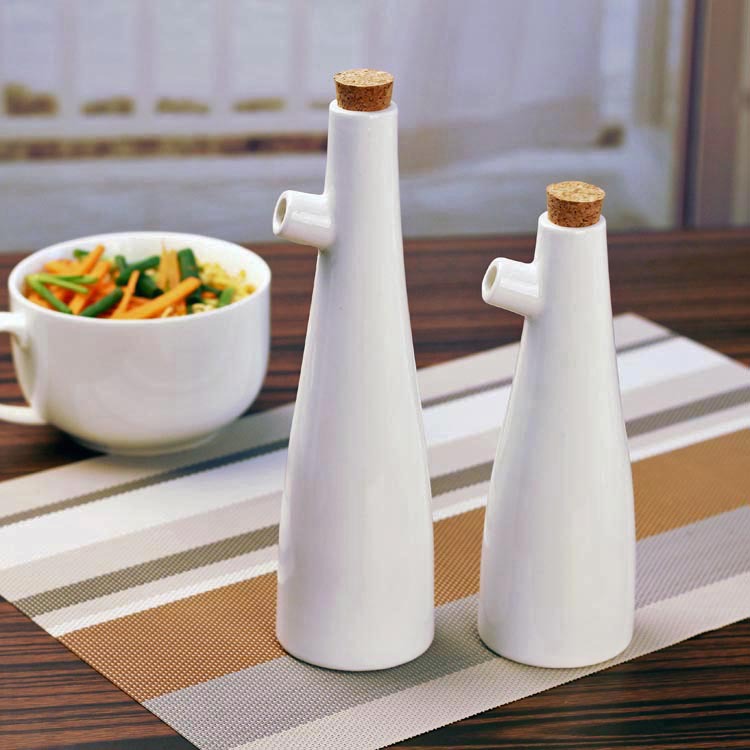 Creative Seasoning Bottle Ceramic Kitchen Sauce Bottle