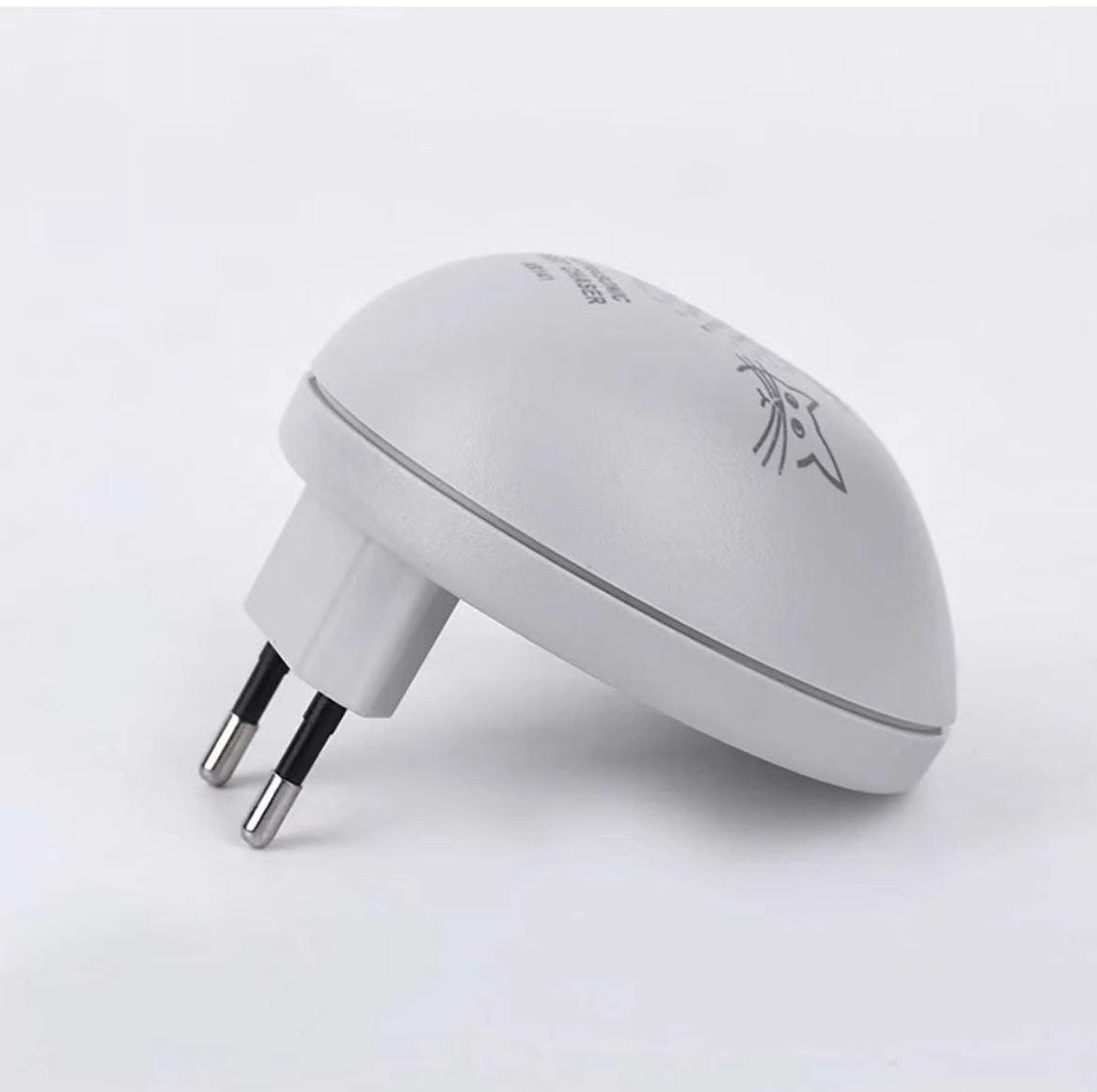 Ultrasonic Pest Repeller For Home (Mice, Mosquitoes, Cockroaches)