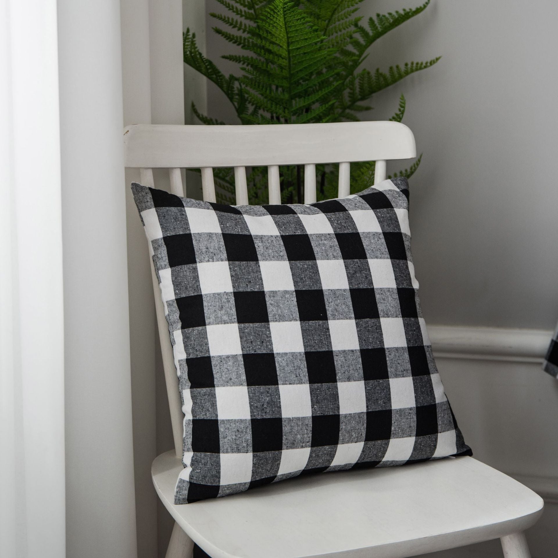 Woven Black And White Plaid Tablecloth For Dining Tables
